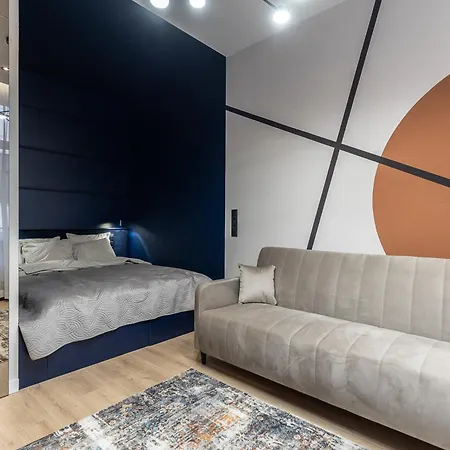 アパート Kobi Luxury 1.